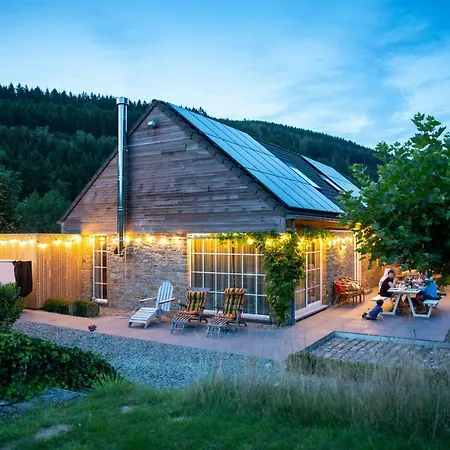Сasa de vacaciones Les Avernas En Romantic Getaway